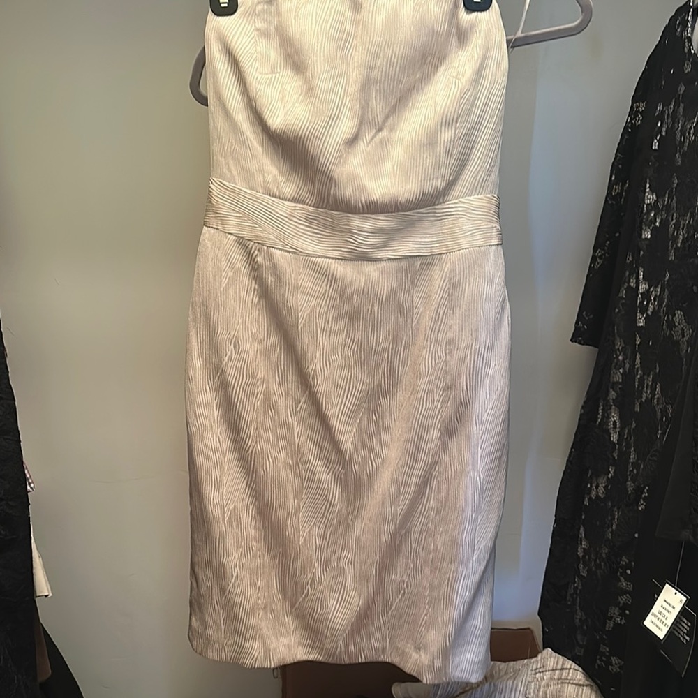 Banana Republic cream strapless Sheath Dress